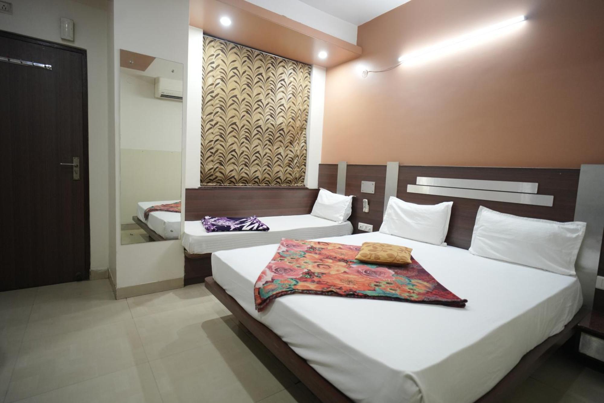 Mewar Hotel ชัยปุระ ภายนอก รูปภาพ